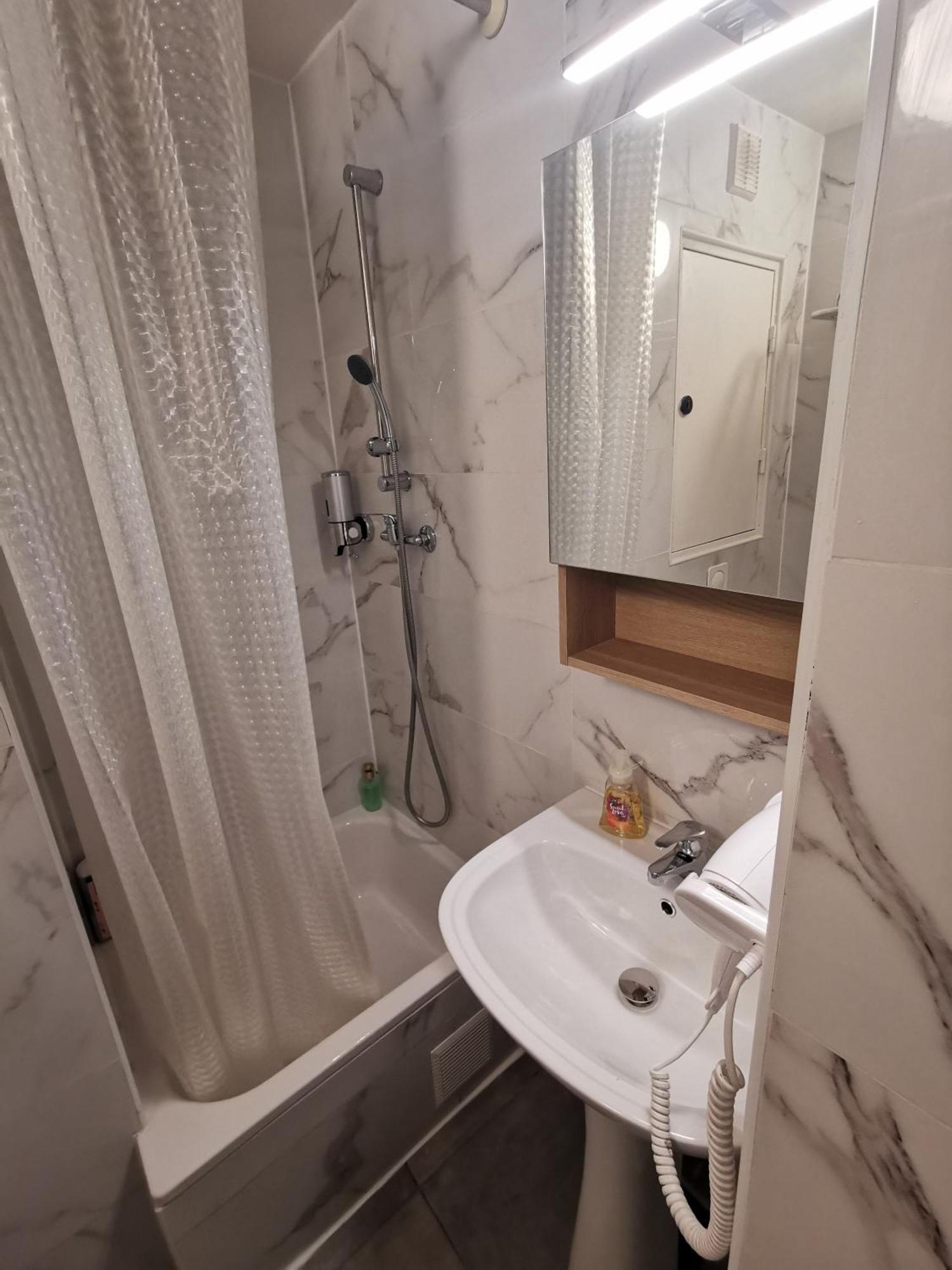 Appart Hotel La Defense Courbevoie Luaran gambar